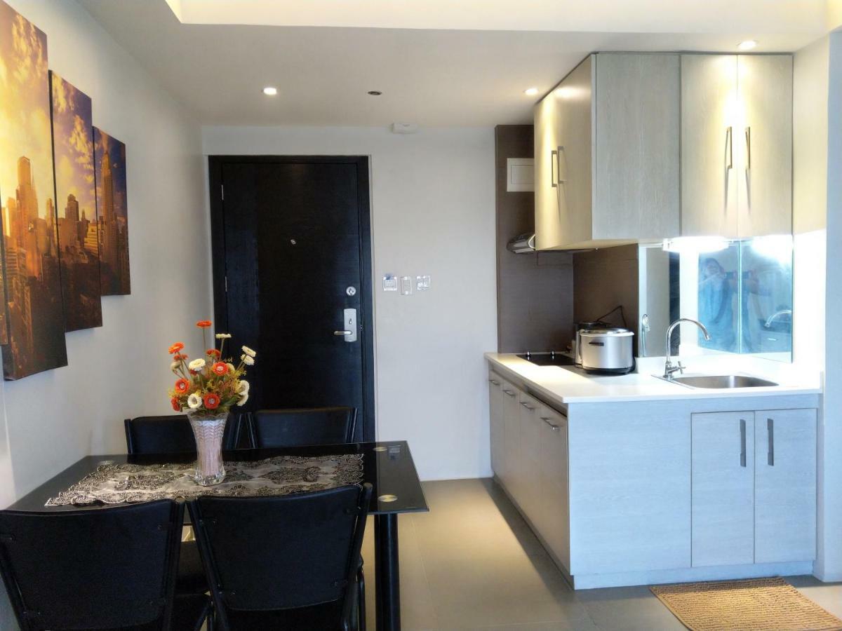 2 Bedroom Portovita Tower 12-A Манила Екстериор снимка